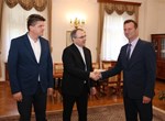 Susret biskupa Radoša i novoizabranog gradonačelnika Varaždina Nevena Bosilja